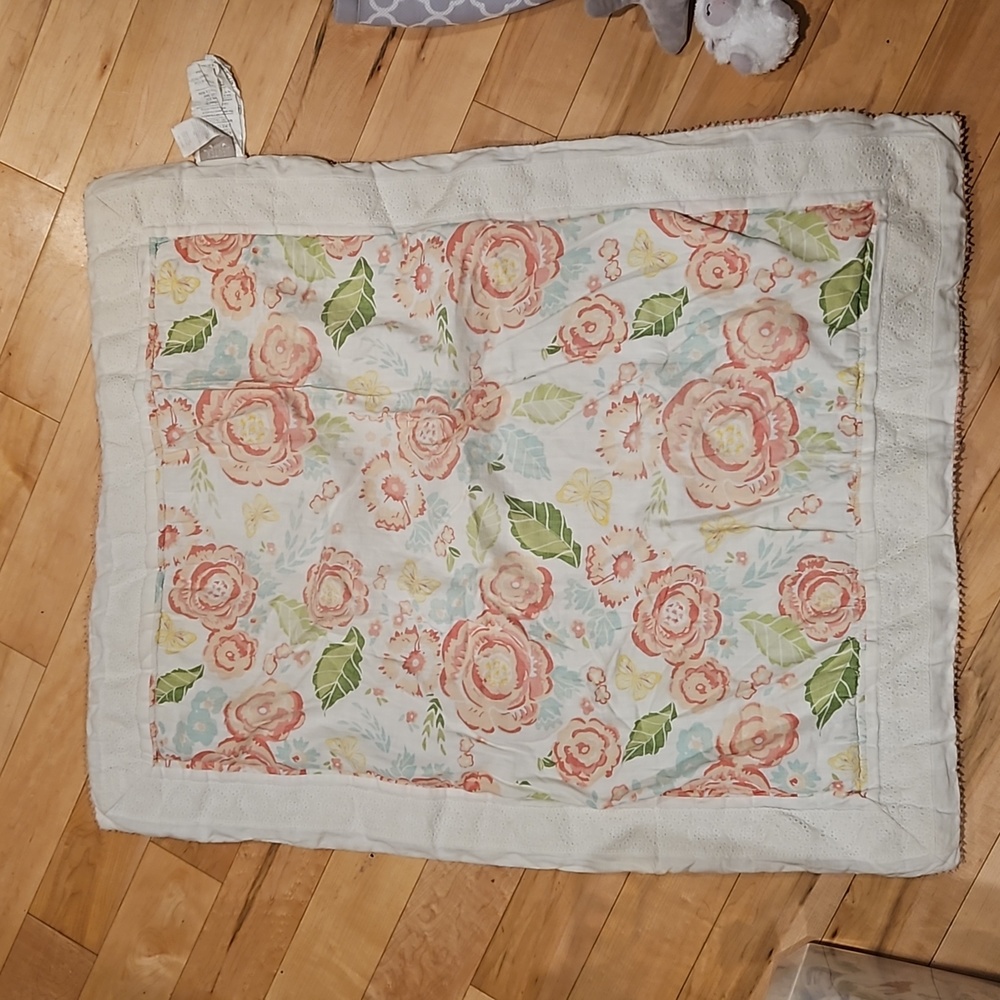 Crib blanket